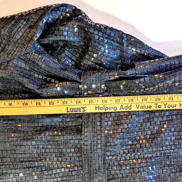 ATTYRE NEW YORK, Charcoal belted jacket, pockets, almost a snakeskin fab… - Picture 3 of 7